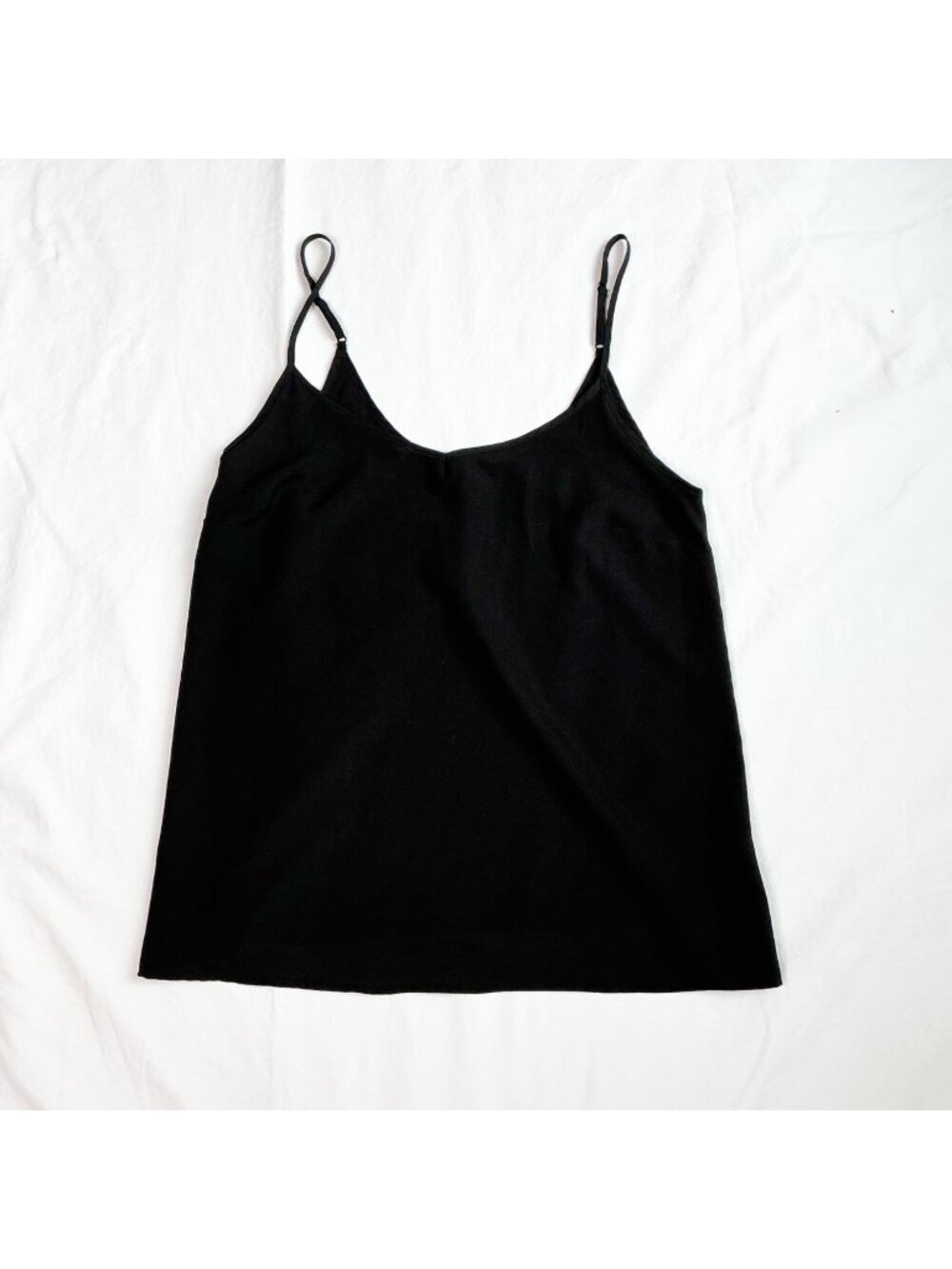 Old Navy Womens Black Adjustable Strap Slip Cami Size Small Sleeveless Flowy
